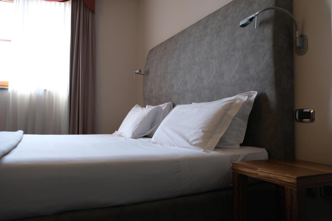 Settecento Hotel Presezzo Eksteriør bilde