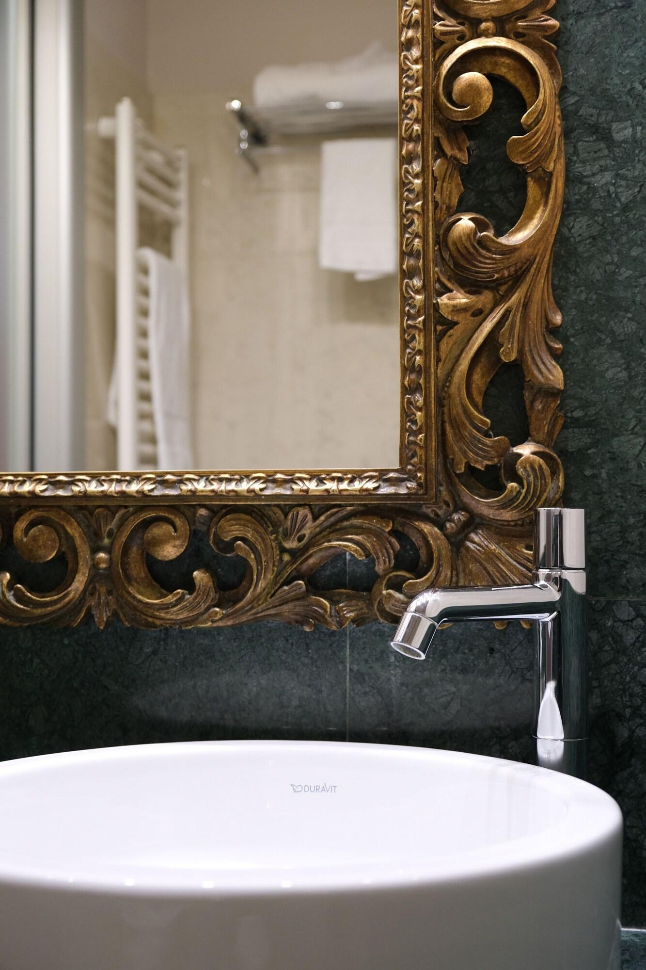Settecento Hotel Presezzo Eksteriør bilde