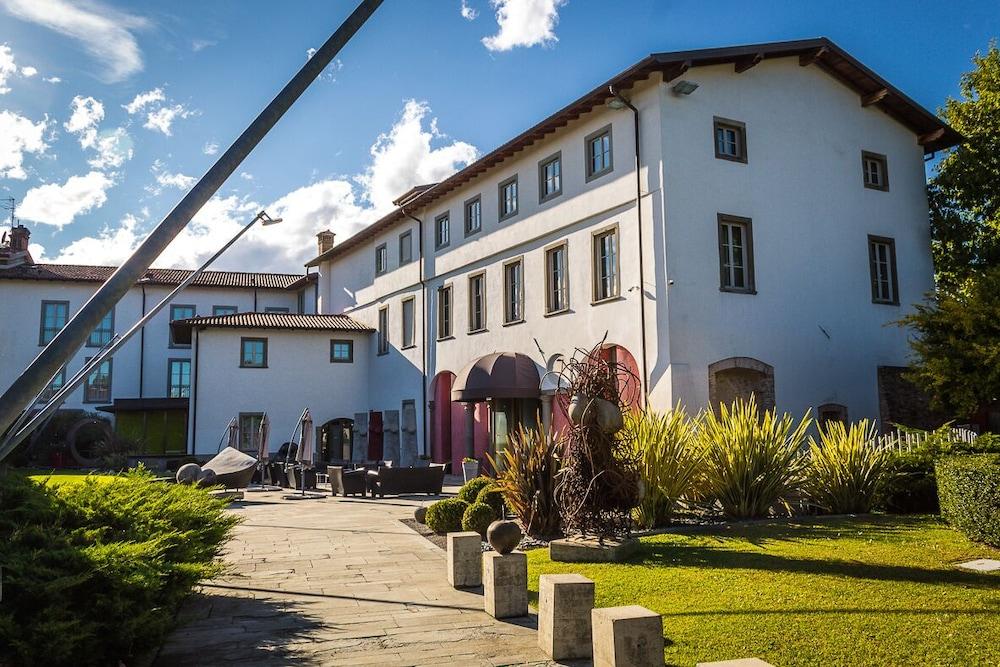 Settecento Hotel Presezzo Eksteriør bilde